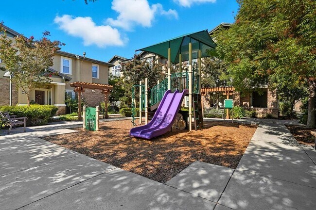 Building Photo - Modern 2BR/2BA Condo in Willow Glen Place Near Downtown San Jose. 2 Secured Parking Spots. Underg...