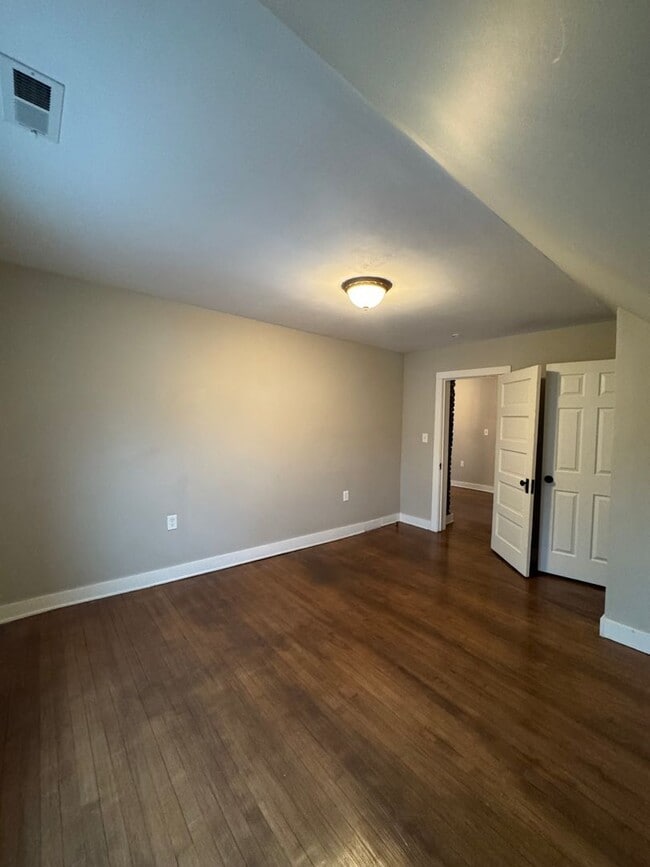 Building Photo - 3338 Marvin Ave