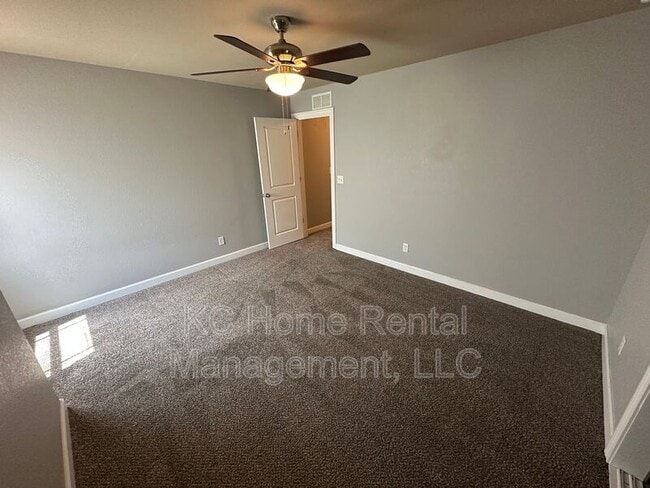 Building Photo - 10530 Kane Dr