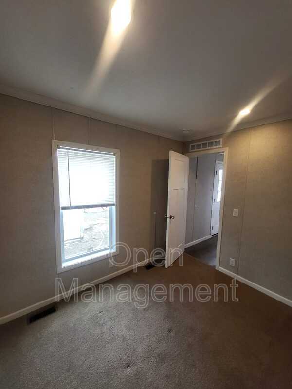 Building Photo - 3416 Kramers Ln