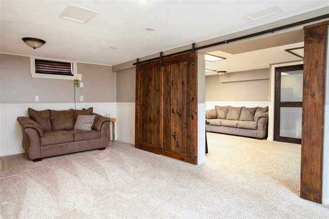 Building Photo - **Coming Soon in June** Beautifully updated Shadle Park 3 Bed 2 Bath Rancher will all the updates...