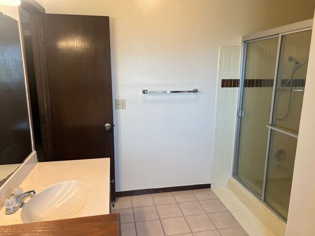 Building Photo - Beautiful 1-story southwestern-style home in west El Paso