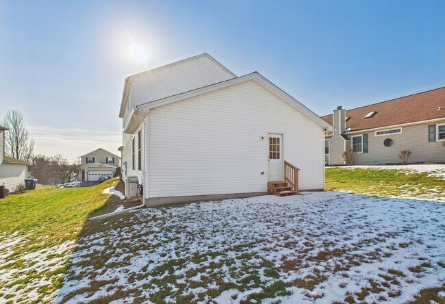 Building Photo - Beautiful Spacious Single Family in Blue Meadow Farms