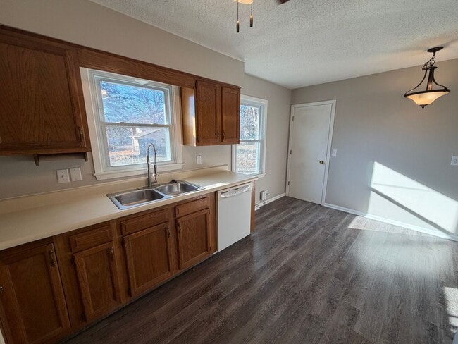 Building Photo - 3-Bedroom Home with Garage & Basement – Easy Access to Dodge St. | 1,040 SF