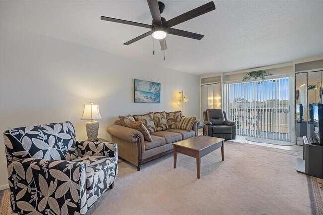 Building Photo - 649 S Tamiami Trl