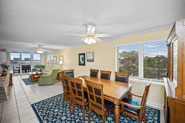 Building Photo - 4610 White Ave