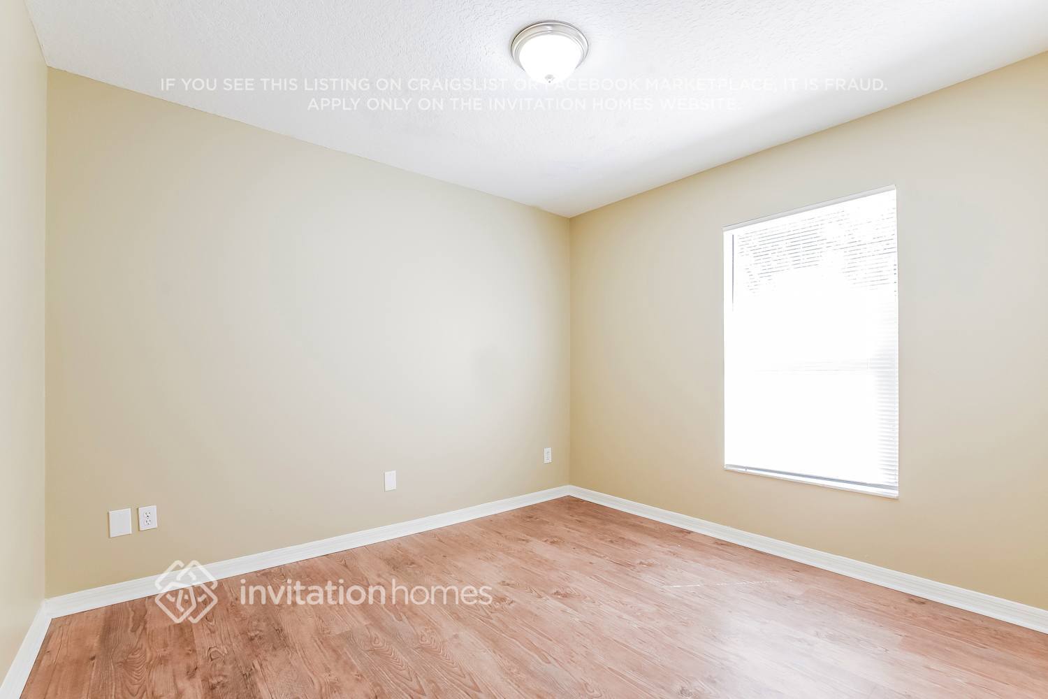 Building Photo - 635 Park Valley Cir