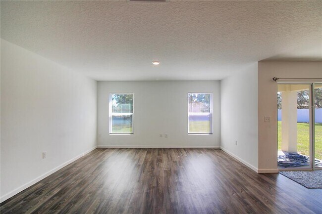 Building Photo - 10276 N Spaulding Dr