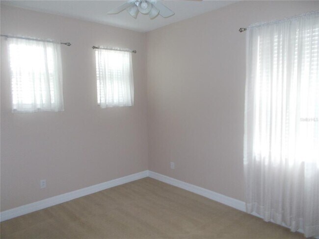 Building Photo - 2348 Wild Tamarind Blvd