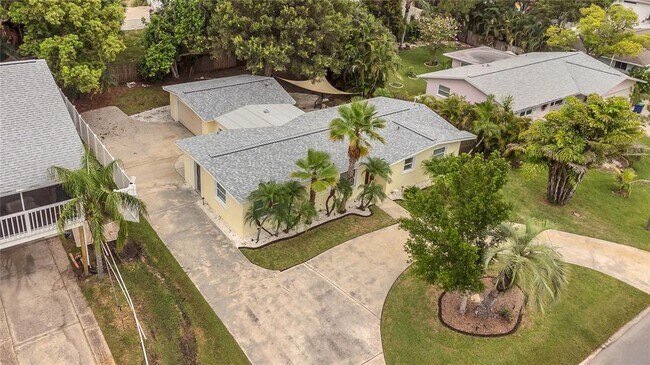 Building Photo - 312 Lagoon Dr