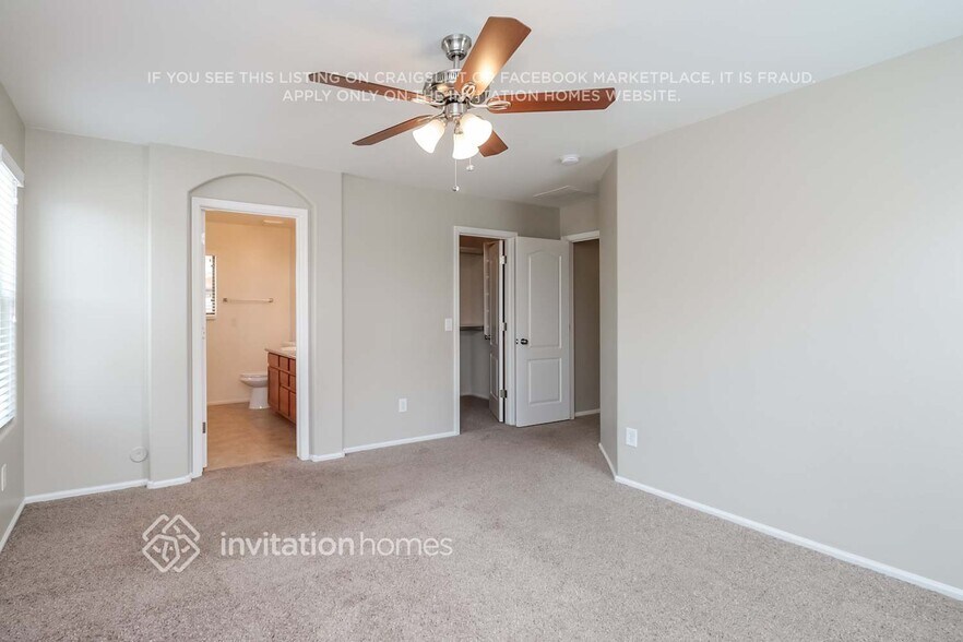 Building Photo - 38166 N Sandy Dr