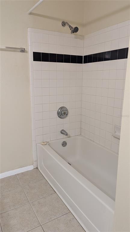 Building Photo - 1222 Bermuda Lakes Ln