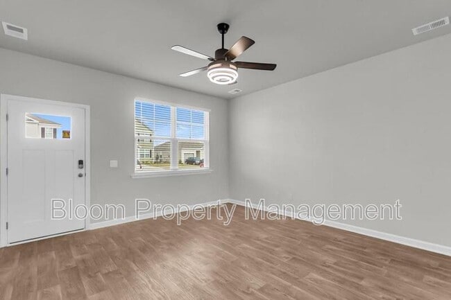 Building Photo - 411 Broad Elm Wy