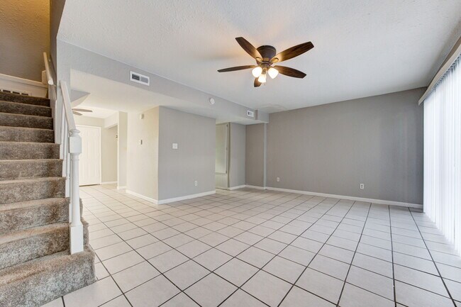 Building Photo - 1622 Claudia Dr