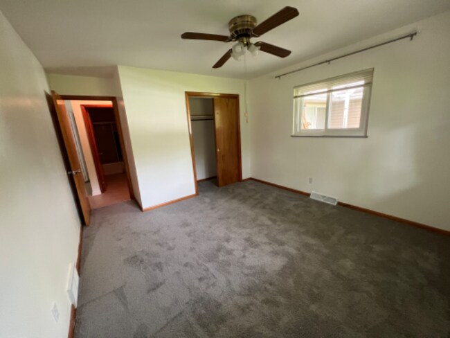 Building Photo - 1239 Broadrock Ct