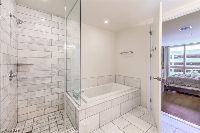 Building Photo - 4471 Dean Martin Dr