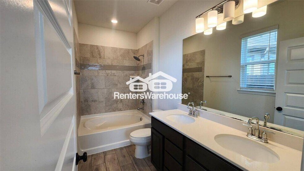 Building Photo - 9818 Mls Fld Dr