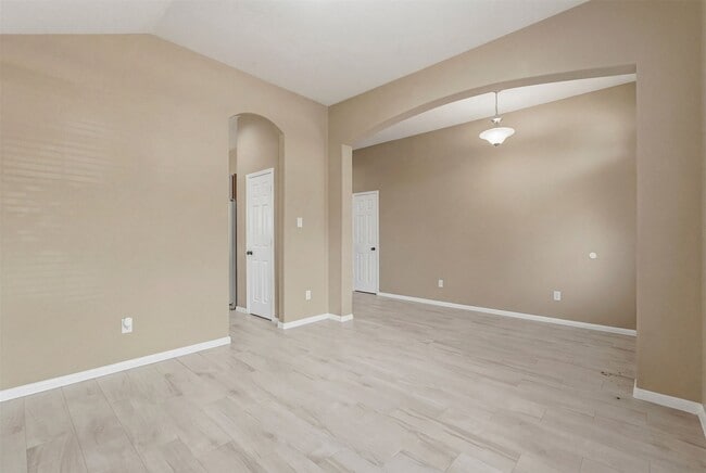 Building Photo - 2918 Mustang Meadow Ln