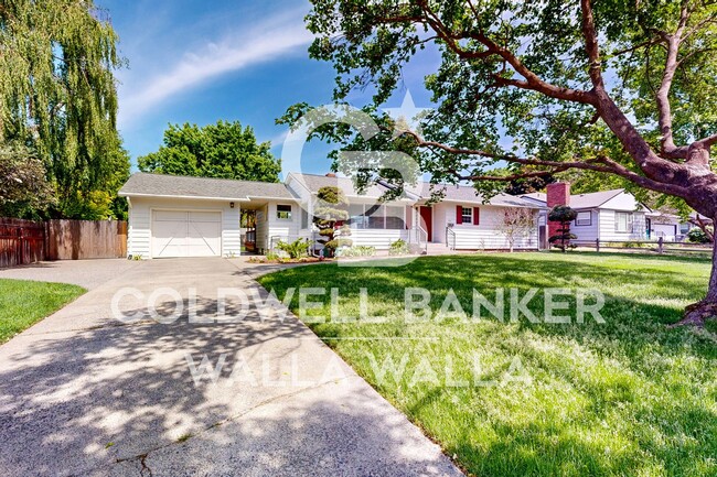 **APPROVED APPLICANTS** Eastside Ground L... - **APPROVED APPLICANTS**  Eastside Ground L...