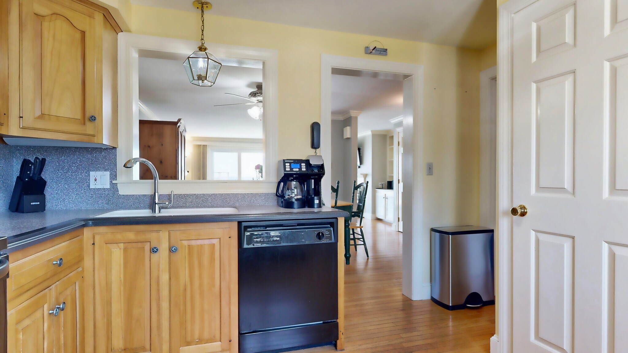 Building Photo - 311 Seaside Ave