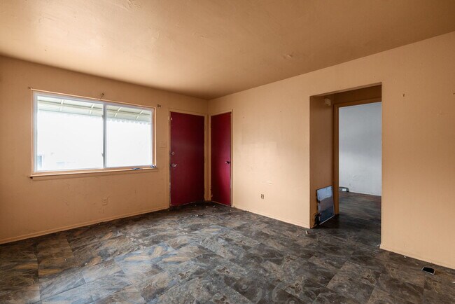 Building Photo - 2152 Erick Ave