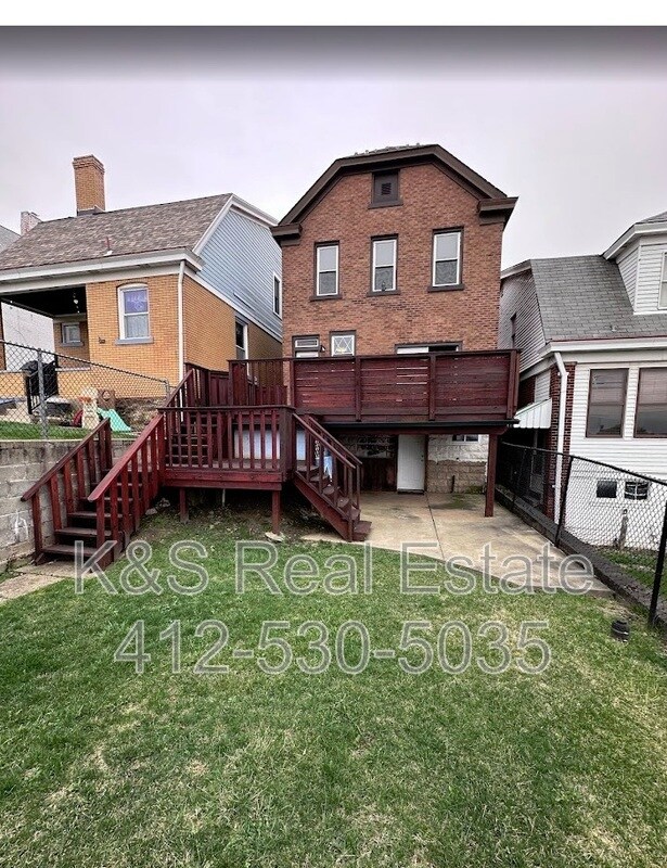 Building Photo - 418 Carl St