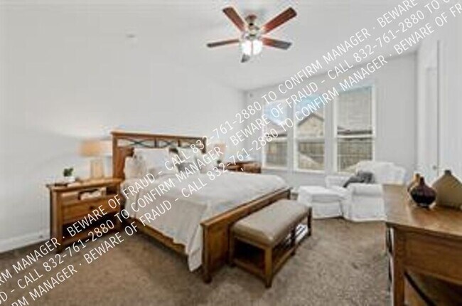 Building Photo - 2606 San Jacinto Dr