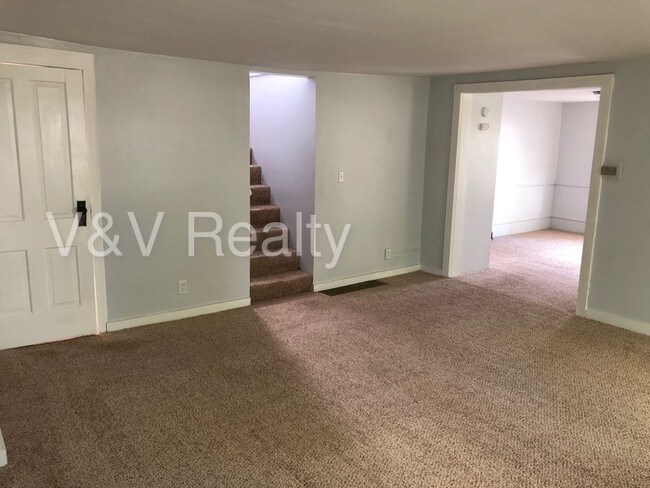 Building Photo - 600 CYPRESS ST (2 BEDROOM)