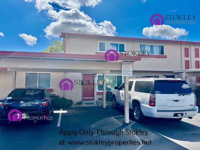 Building Photo - 1893 Lynwood Dr