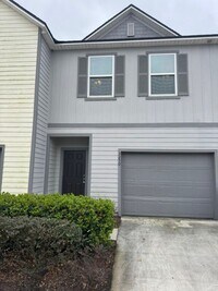 Building Photo - Home For Rent