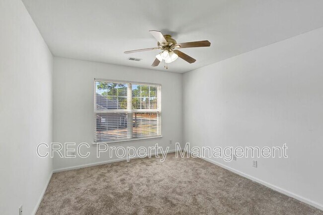 Building Photo - 9176 Maple Grove Dr