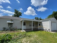 Building Photo - Large 3 bedroom with fenced in yard
