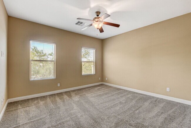 Building Photo - 1074 Fish Pond Ave