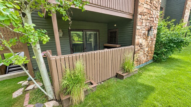 Building Photo - 2 Bed | 2 Bath Condo in Powderwood