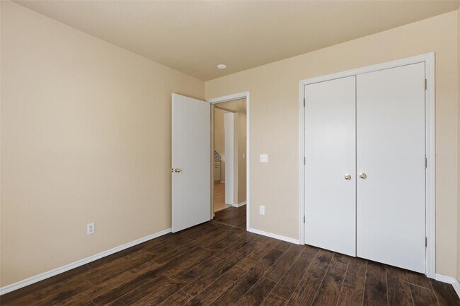 Building Photo - 5904 SE 88th St