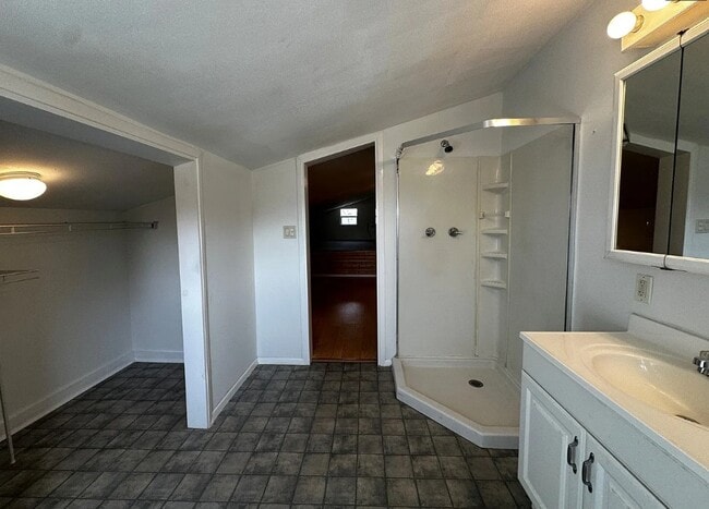Building Photo - 5442 Co Rd 924