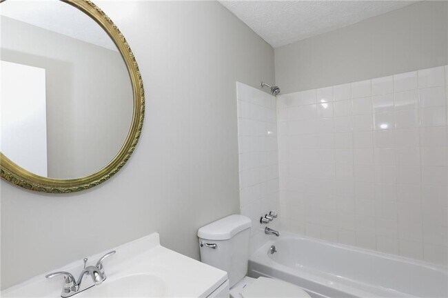 Building Photo - 3069 Caliente Ln