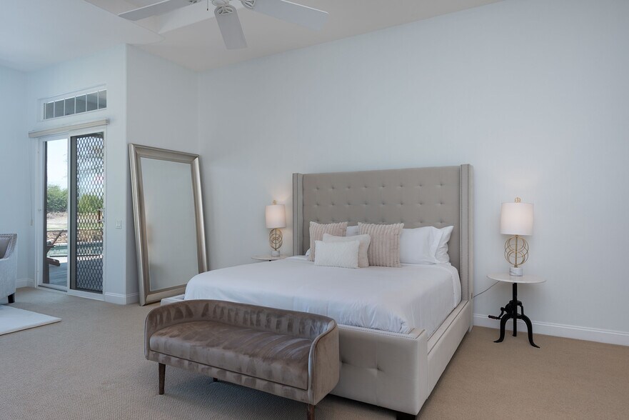 Building Photo - 45 Vista Encantada