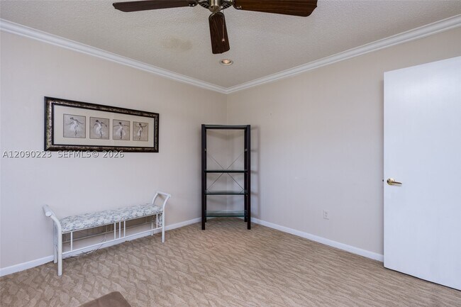 Building Photo - 8566 Casa Del Lago