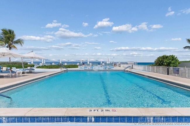Building Photo - 3546 S Ocean Blvd