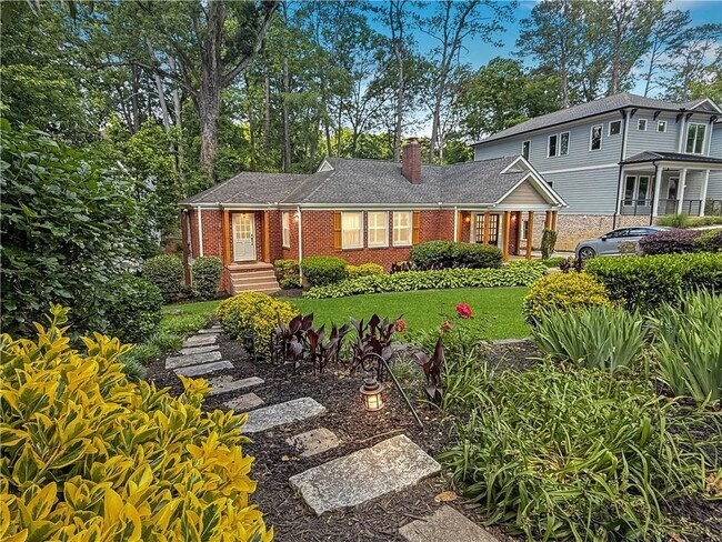 Primary Photo - 656 Timm Valley Rd NE