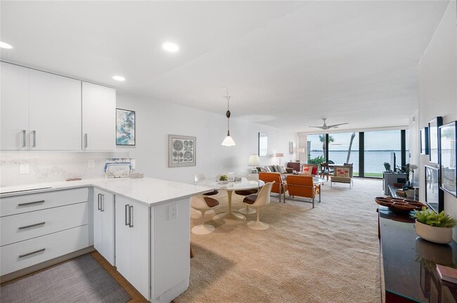 Building Photo - 6400 Flotilla Dr