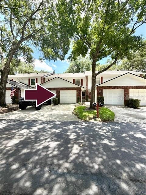 Building Photo - 5171 Lazy Oaks Dr