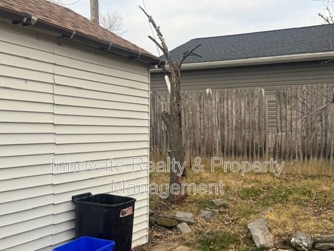 Building Photo - 2819 Comly Rd