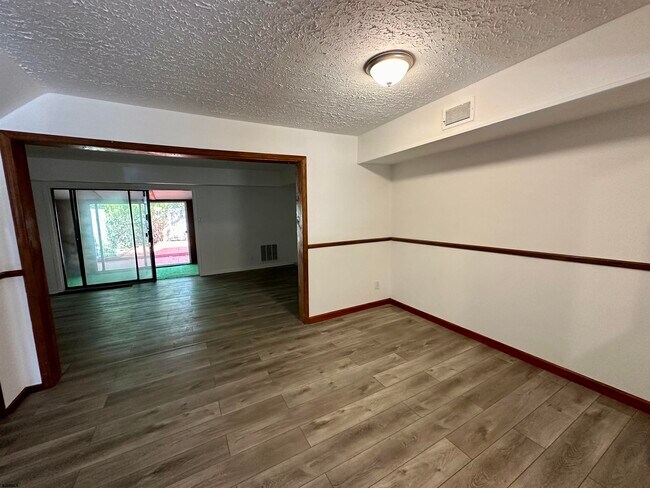 Building Photo - 6086 Hoover Dr