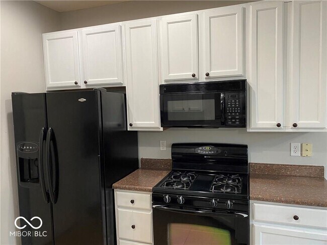 Building Photo - 5608 Castor Way