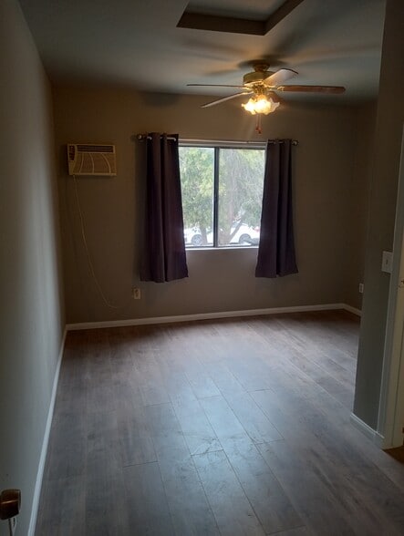 Building Photo - 11619 Archwood St