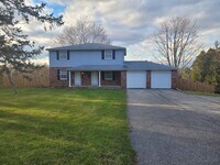 Building Photo - 5835 W Henrietta Rd