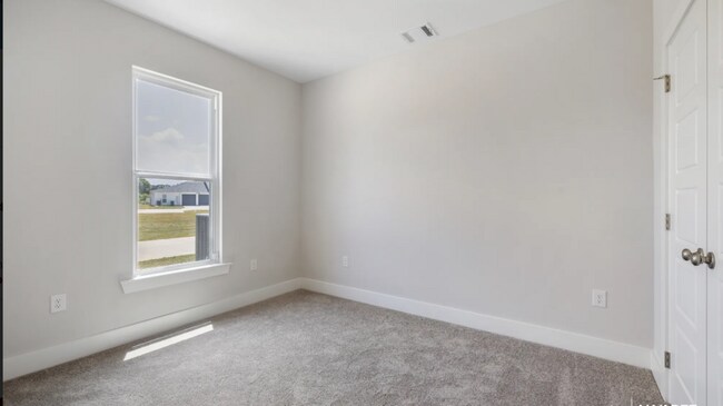 Building Photo - 5706 Montegudo Blvd