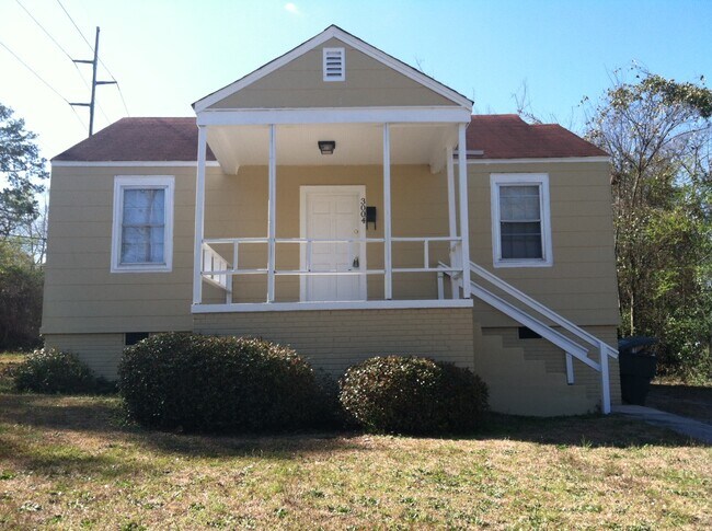 Primary Photo - 3004 Magnolia St